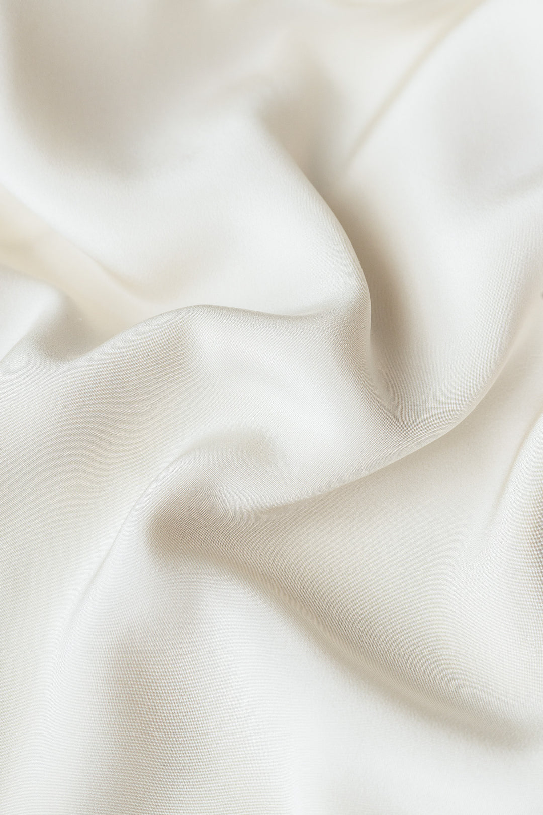 GLADIOLUS CREAM SILK SLIP SKIRT