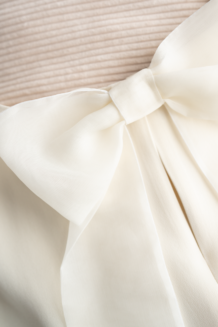 GARDENIA CREAM SILK BLOUSE WITH BOW DETAIL