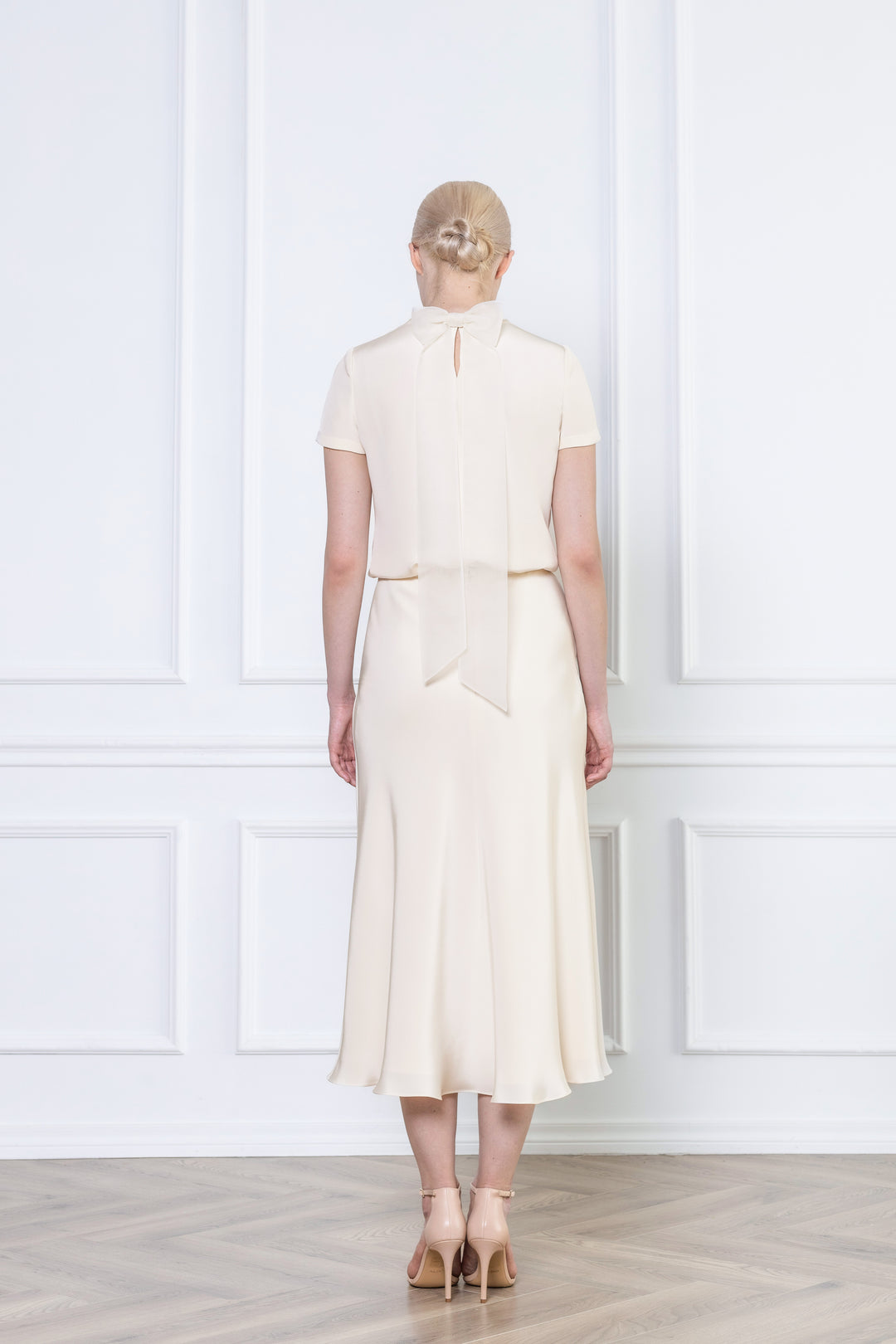 GLADIOLUS CREAM SILK SLIP SKIRT