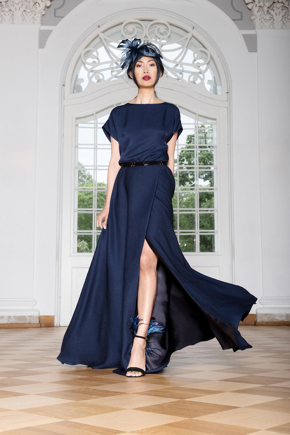 LEIBNITZIA NAVY BLUE GOWN