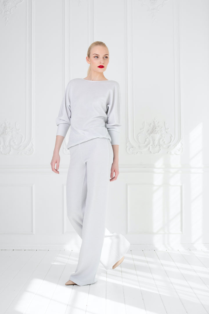 ZABELIA SILVER WHITE KIMONO CUT SLIGHTLY GLITTERING STRETCHY VISCOSE BLEND OPEN BACK WRAP BLOUSE