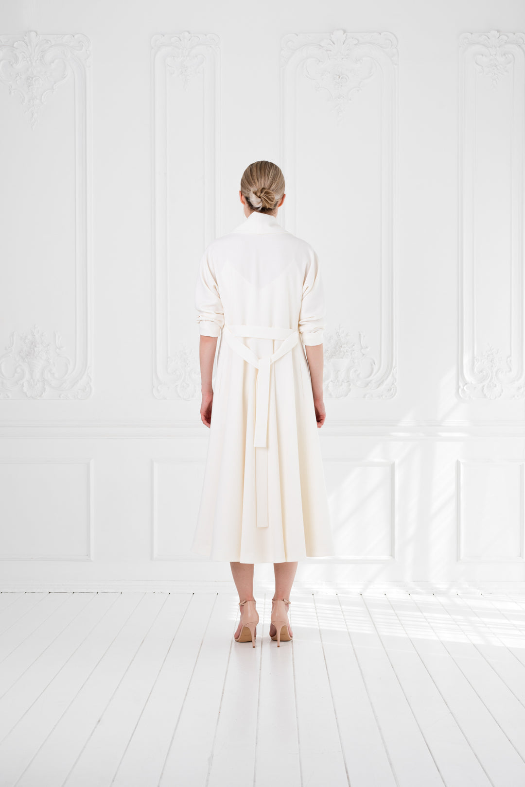 LINARIA IVORY WOOL CREPE KIMONO CUT COAT DRESS