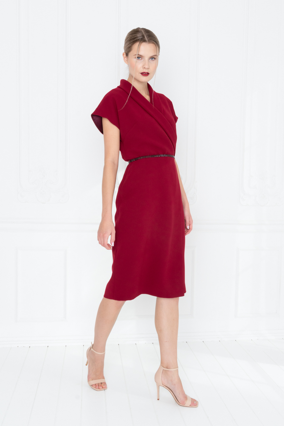 3 CHIC FESTIVE DRESSES TO ADORE