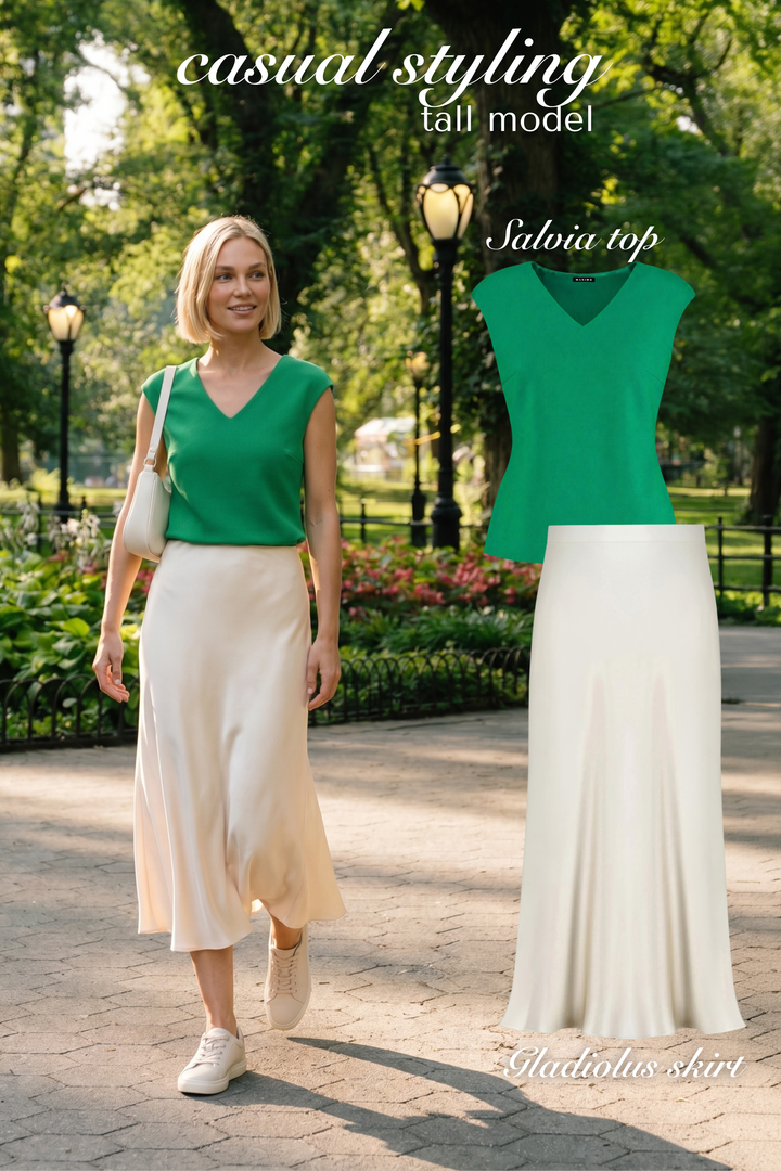 SALVIA JADE GREEN WOOL CREPE V-NECK BLOUSE