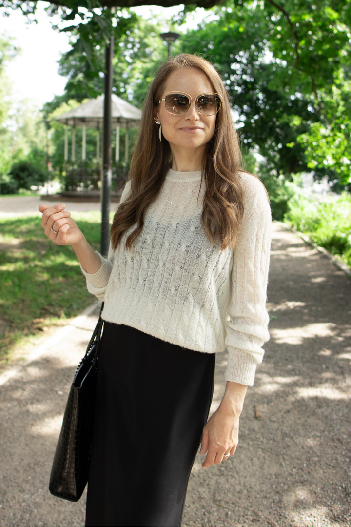 MEDEMIA STONE IVORY CABLE-KNIT ALPACA WOOL BLEND SWEATER