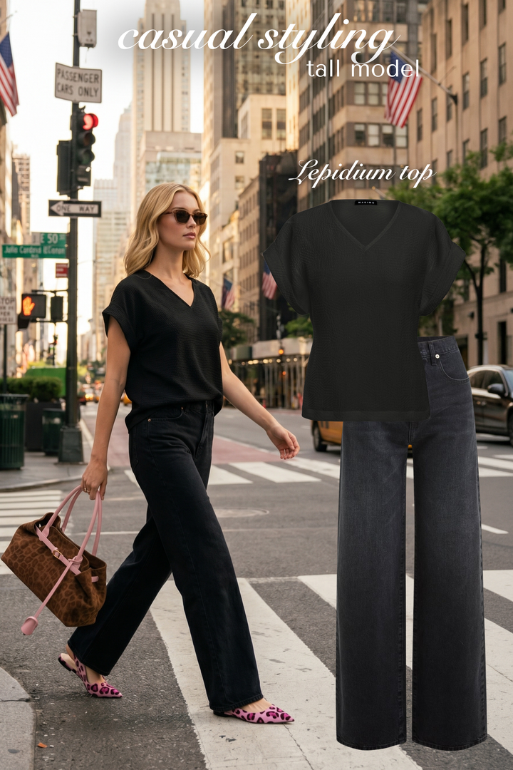 LEPIDIUM BLACK SILK JAQUARD V-NECK TOP