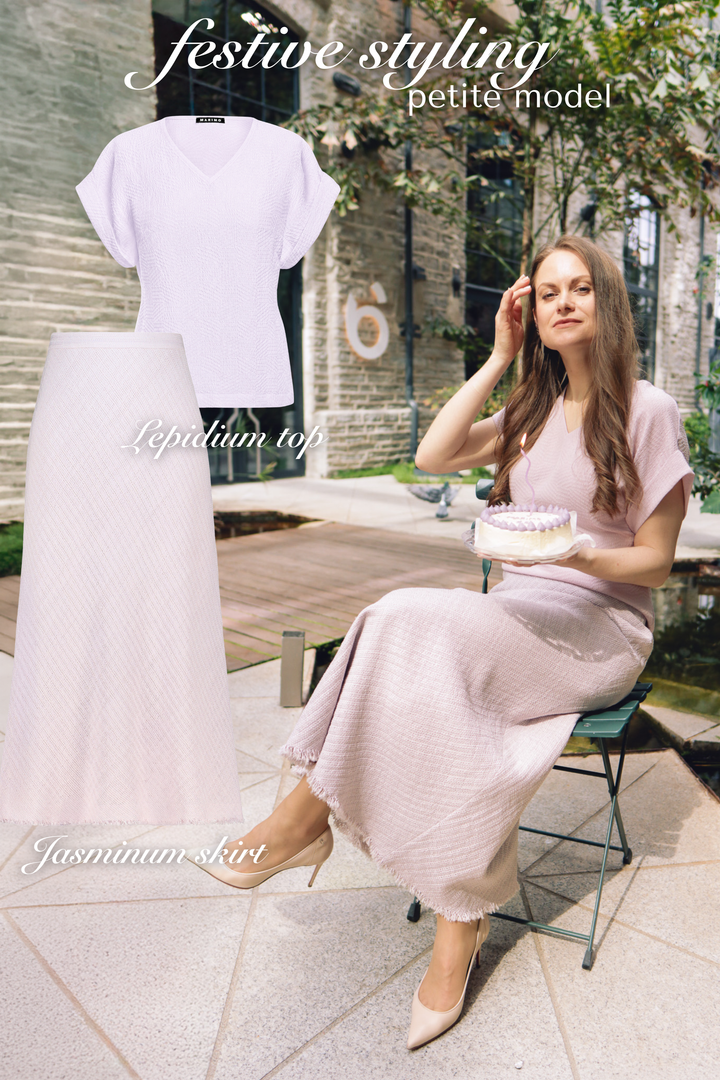 LEPIDIUM LAVENDER SILK JAQUARD V-NECK TOP