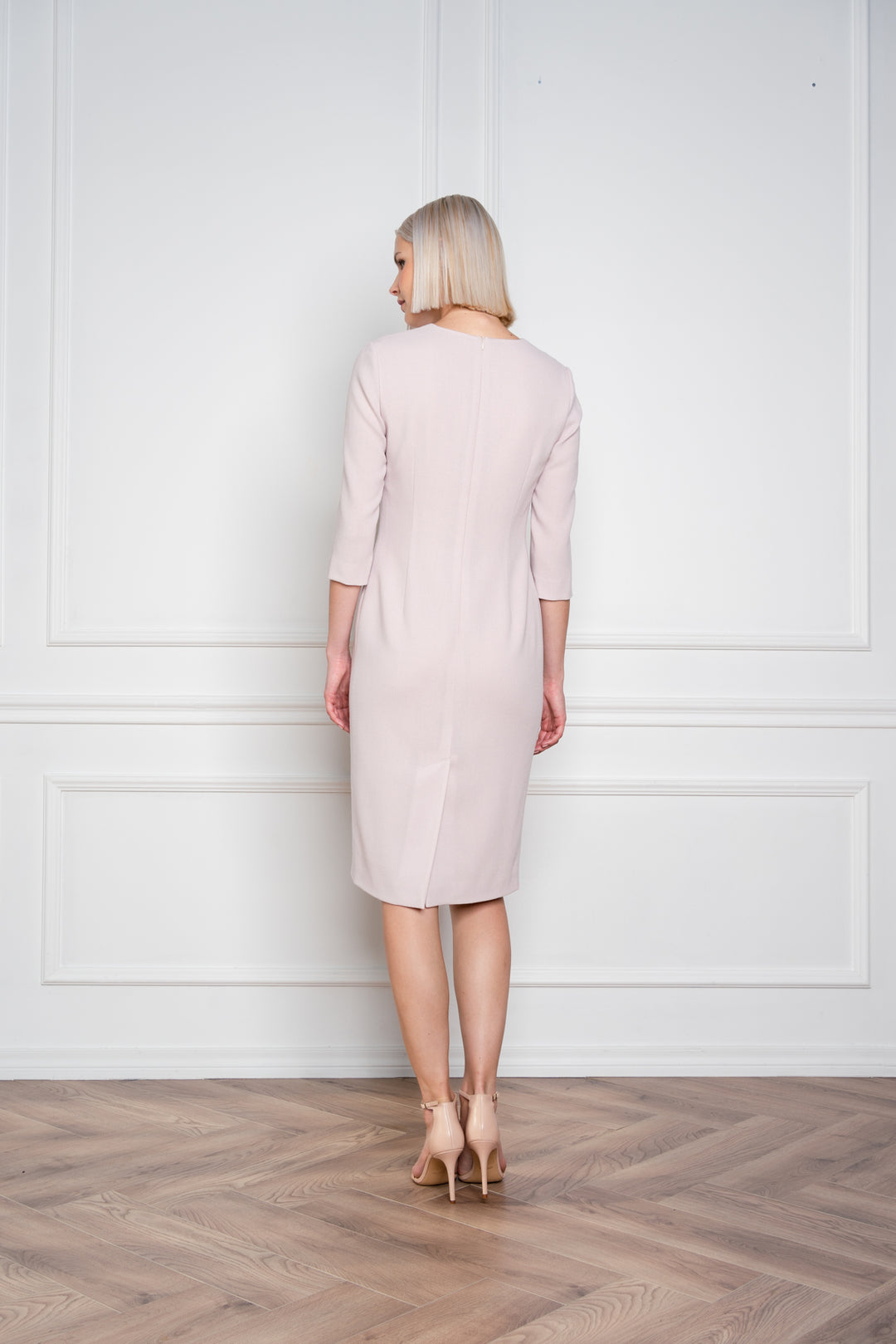 LICARIA DEEP V-NECK PALE PINK WOOL CREPE PENCIL DRESS