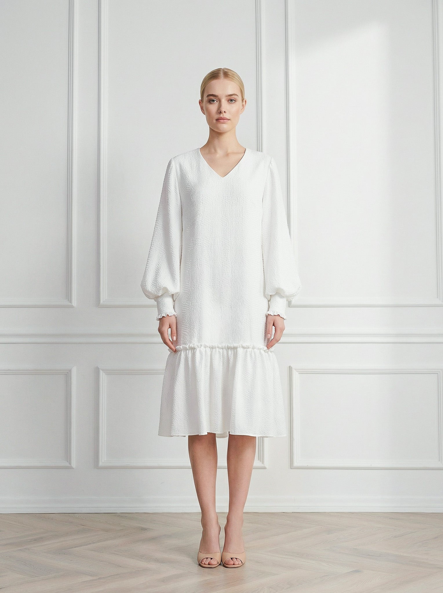 DAPHNE WHITE SILK JACQUARD DRESS WITH SLEEVES – Marimo Fashion