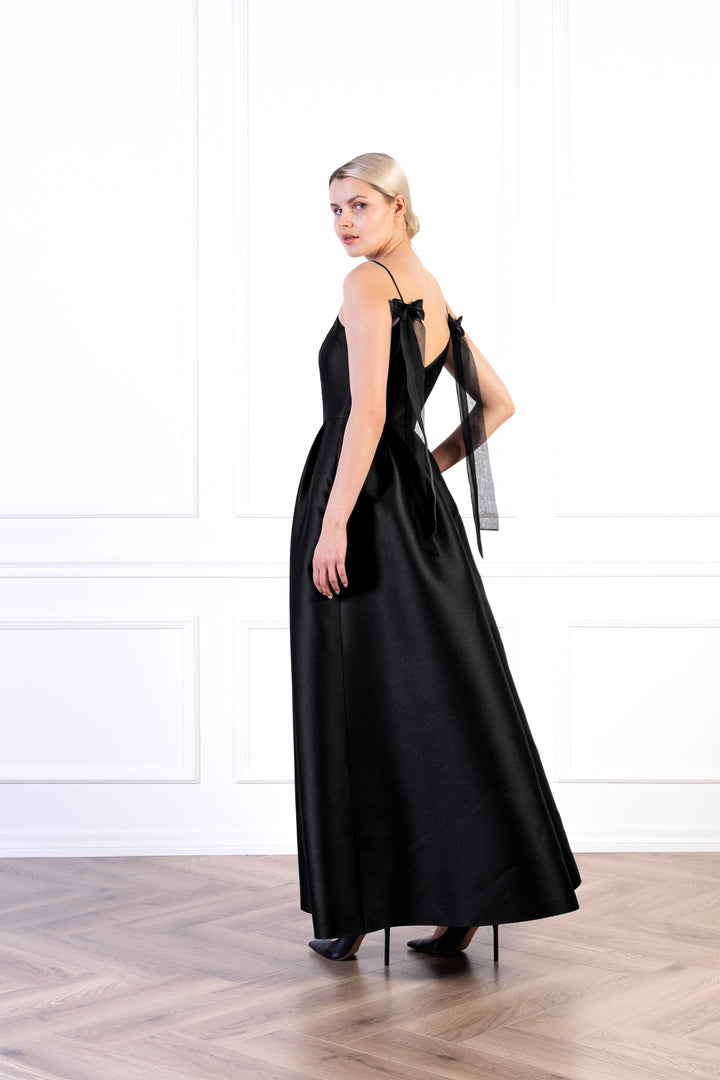 GLORIOSA BLACK SPAGHETTI STRAP GOWN WITH BOW DETAILS