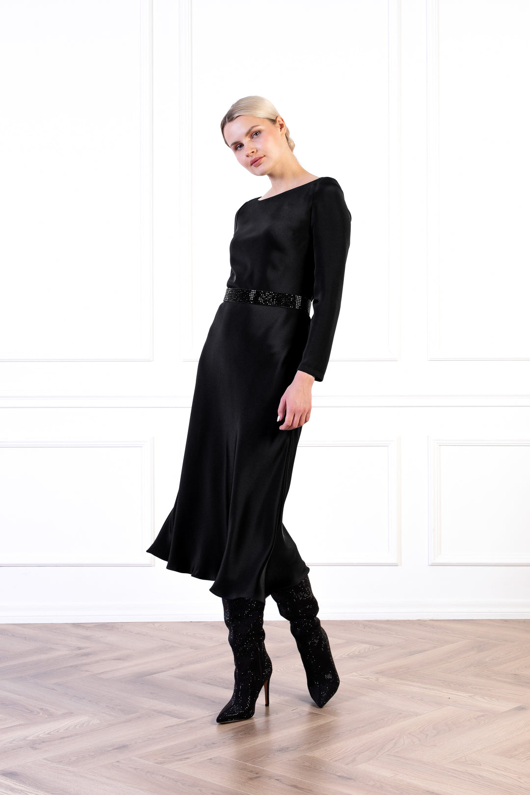 ARMERIA BLACK SILK LONG-SLEEVED SLIP DRESS