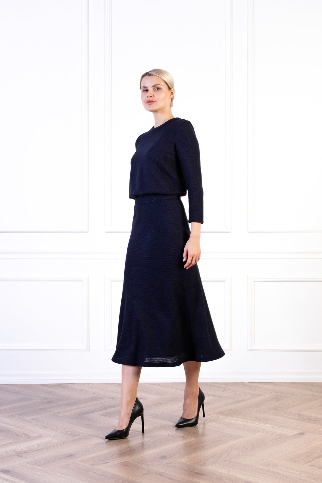 JASMINUM NAVY BLUE TEXTURED ALPACA-WOOL MIDI SKIRT