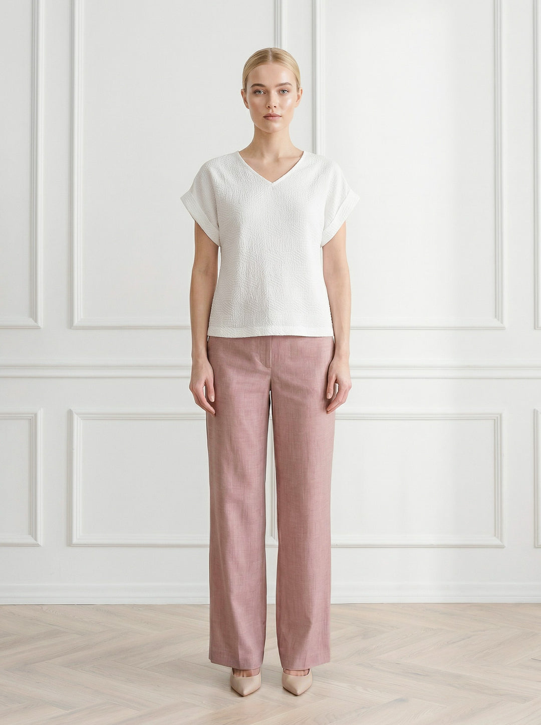 LEPIDIUM WHITE SILK JAQUARD V-NECK TOP