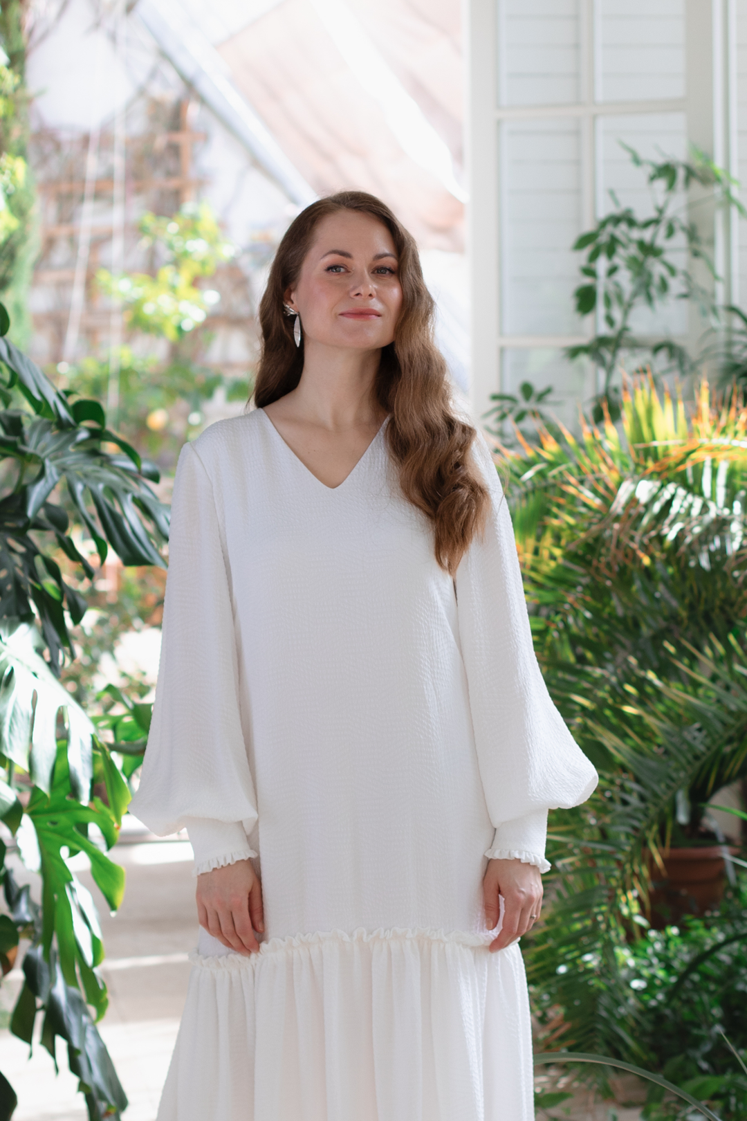DAPHNE WHITE SILK JACQUARD DRESS WITH SLEEVES