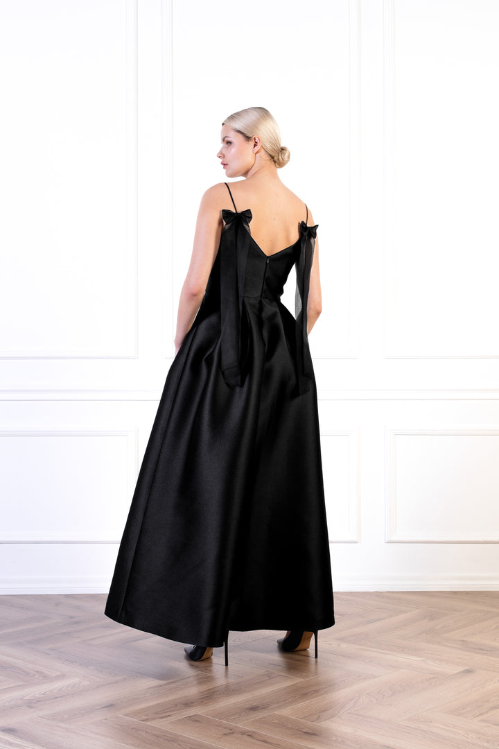 GLORIOSA BLACK SPAGHETTI STRAP GOWN WITH BOW DETAILS