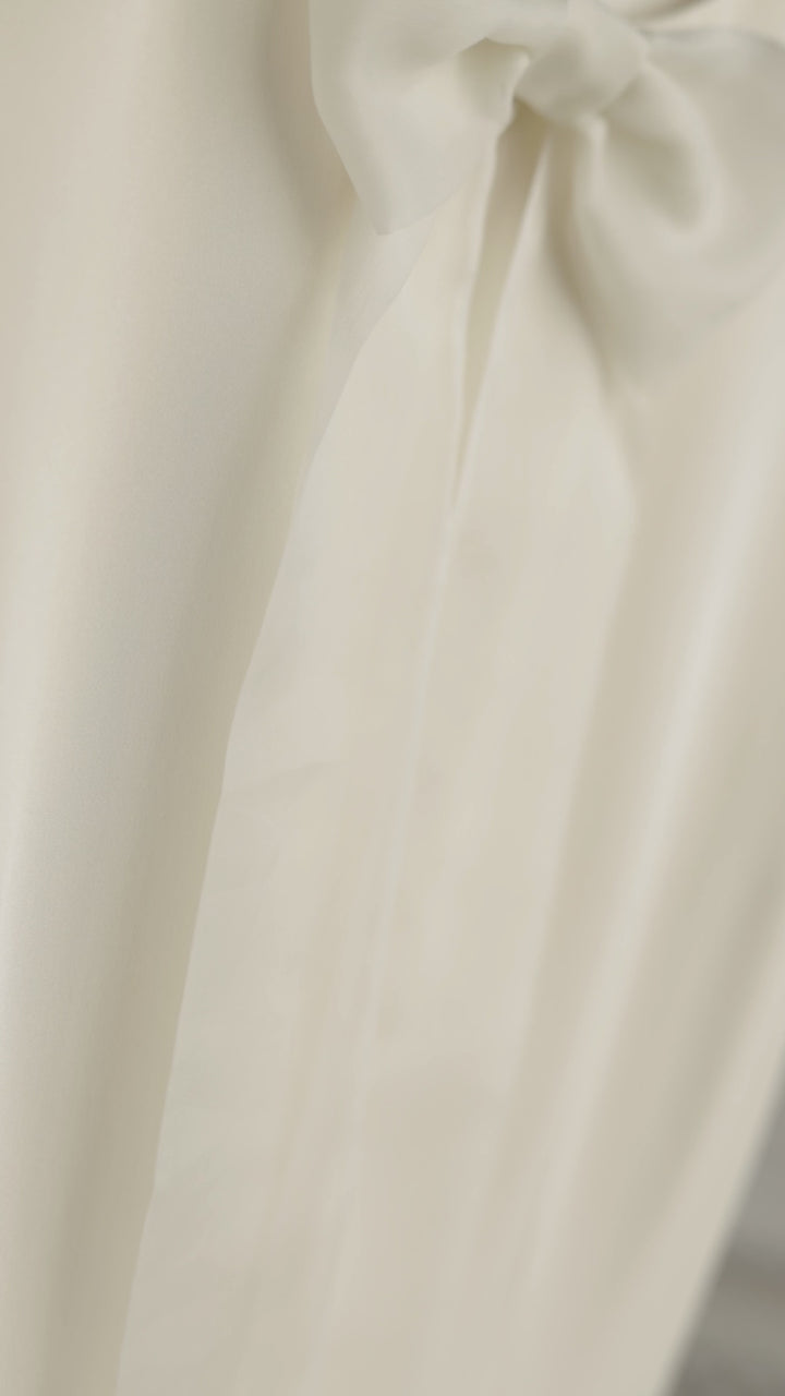 GARDENIA CREAM SILK T-SHIRT DRESS WITH BOW DETAIL