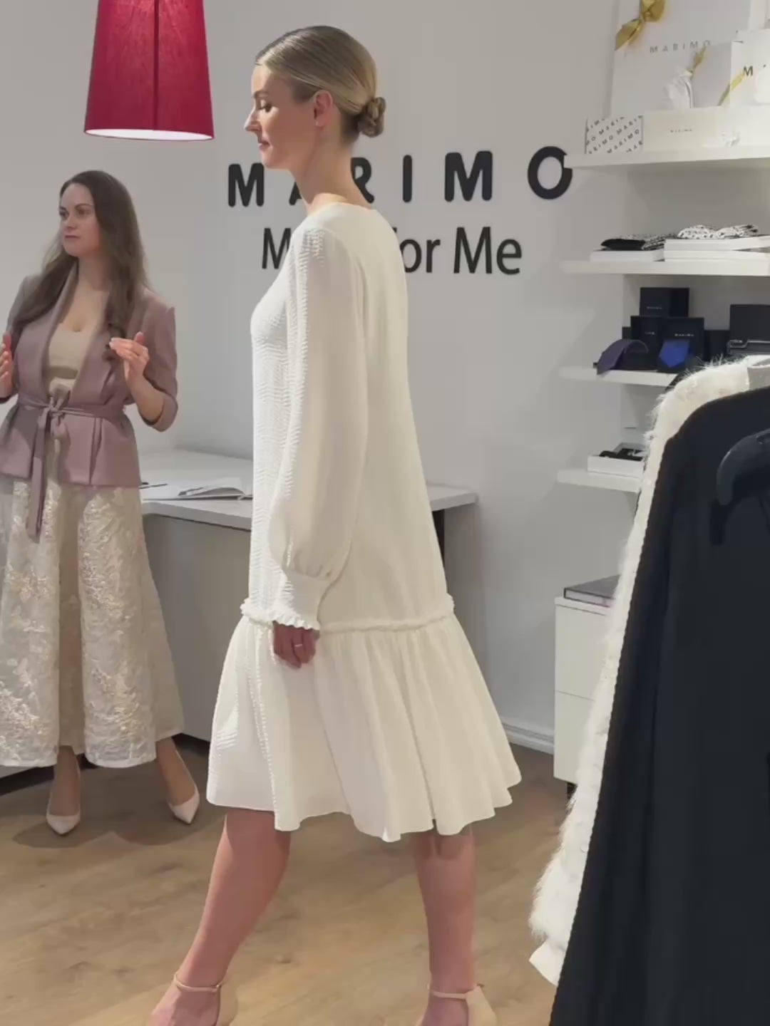 DAPHNE WHITE SILK JACQUARD DRESS WITH SLEEVES