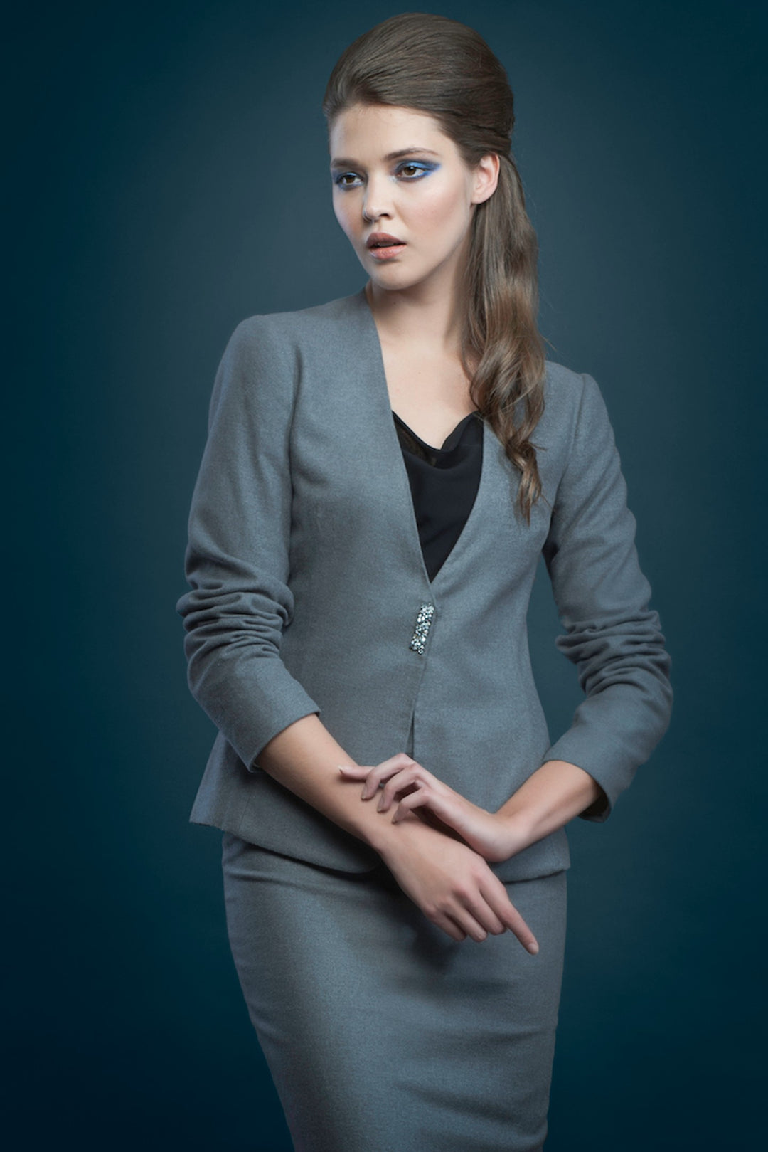 RAFFLESIA GRAY CASHMERE BLAZER