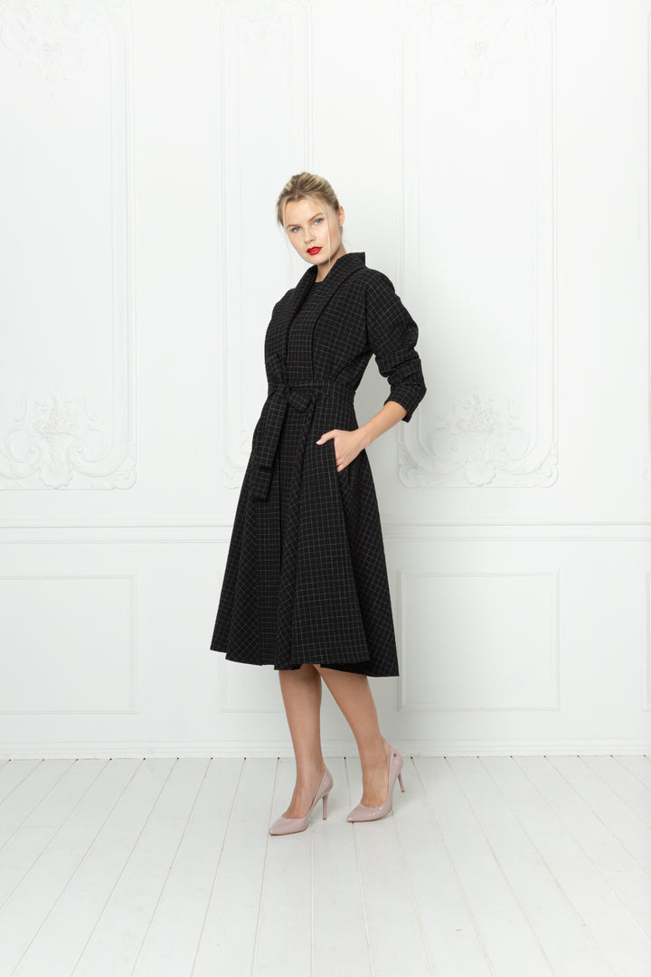 LINARIA BLACK PLAID WOOL SEERSUCKER KIMONO COAT DRESS