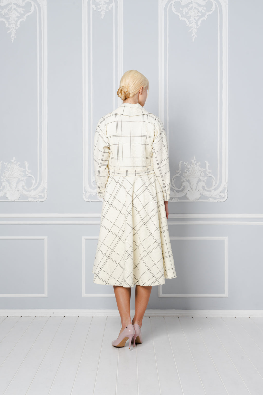 LINARIA IVORY PLAID WOOL SEERSUCKER KIMONO CUT COAT DRESS